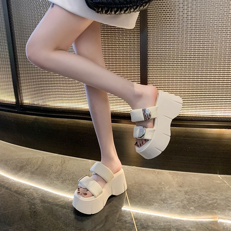 Thick-soled platform slippers with wool lining β product photo 7