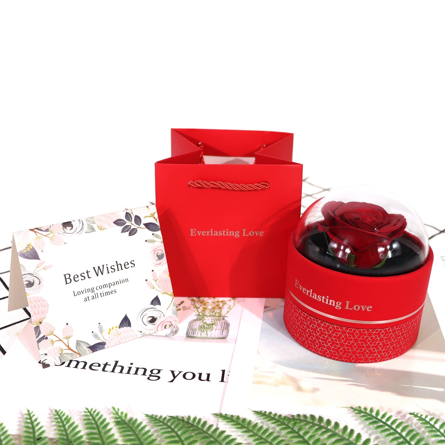 Round jewelry gift box packaging set close-up