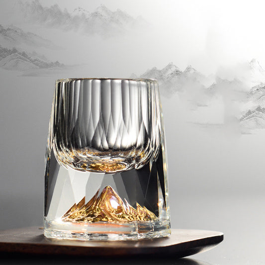 3D crystal-cut liquor glass in gold