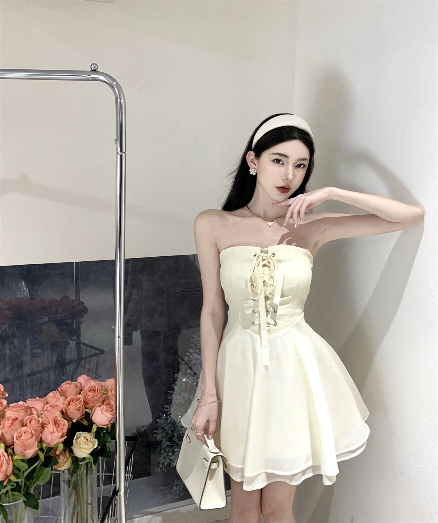 One-shoulder princess dress - side view