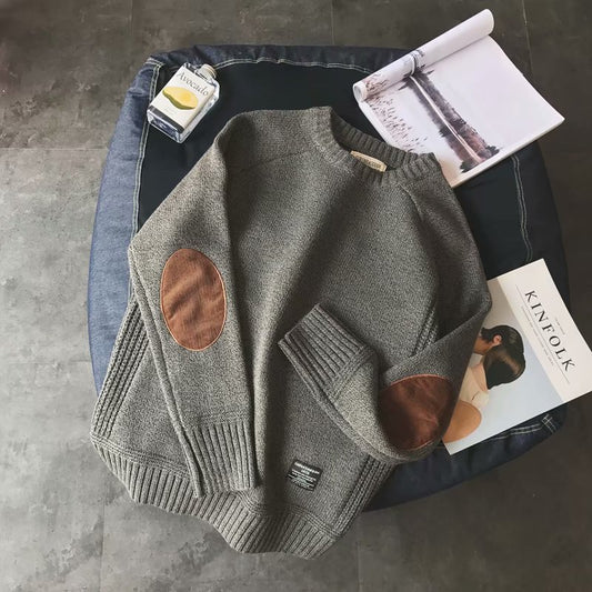 Crew neck patch sweater in camel