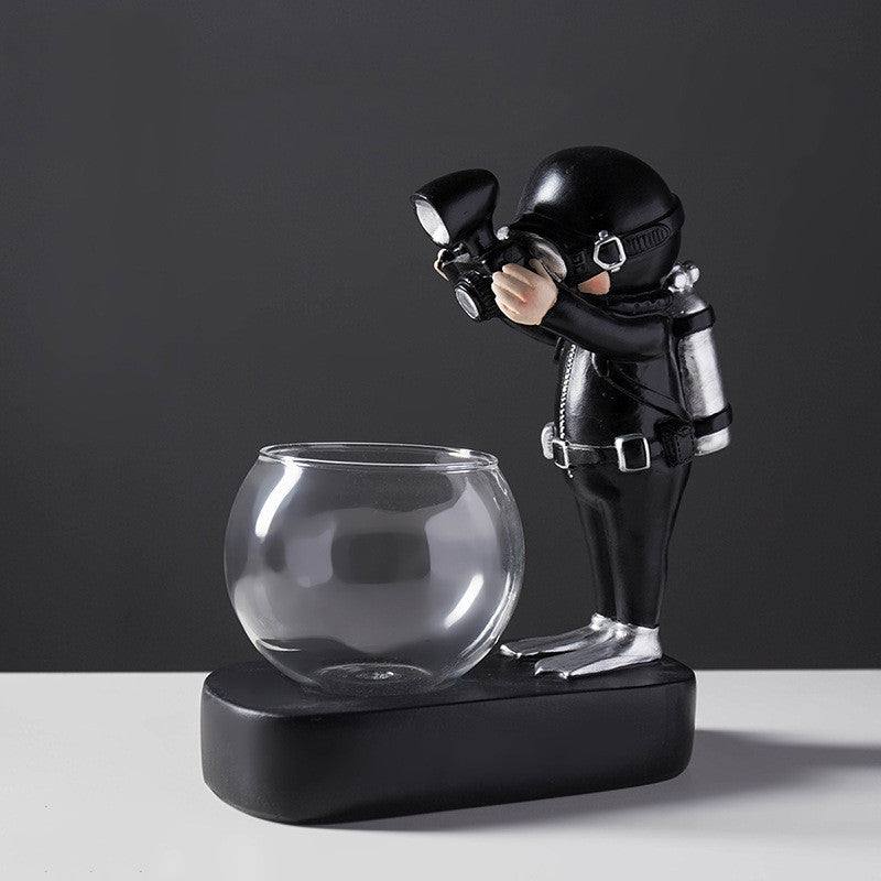 Astronaut glass vase on desk display
