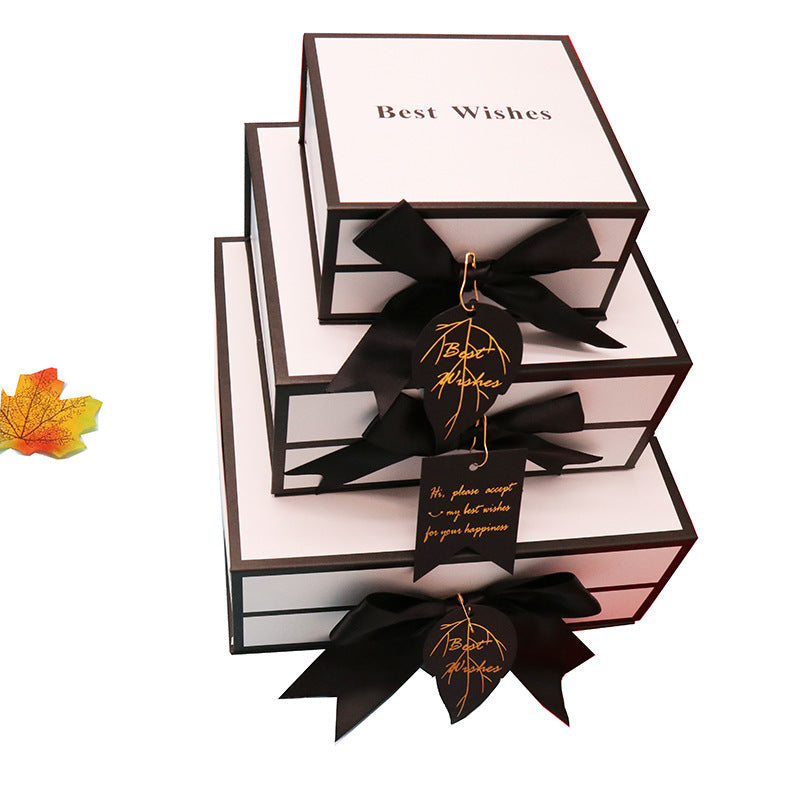 Clamshell gift box closed, side view