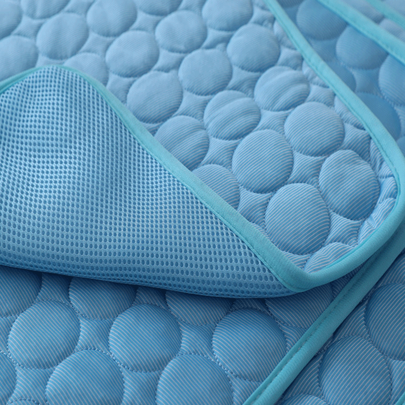 Pet Cooling Mat – Summer Ice Silk Cooling Pad – photo 8 of 13
