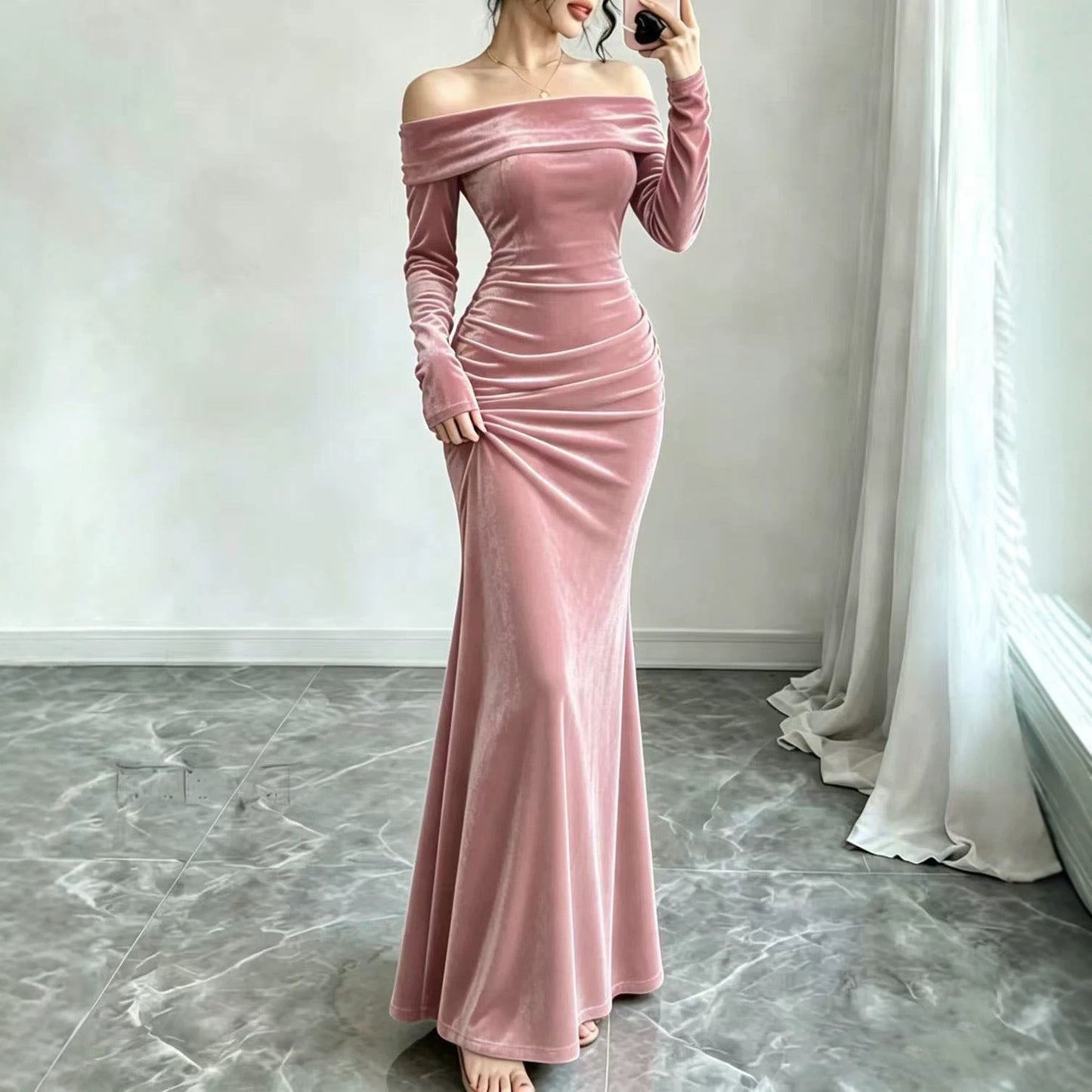 Elegant Velvet Bodycon Dress - photo 1