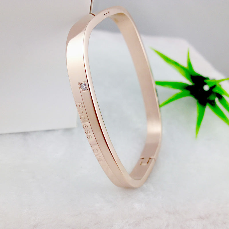 Titanium steel bracelet clasp detail