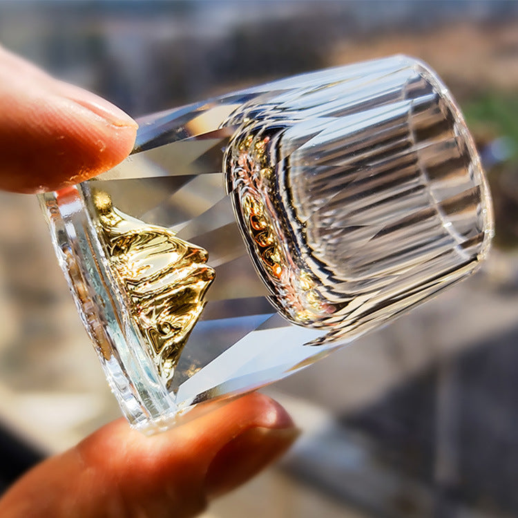 3D crystal-cut liquor glass, main view
