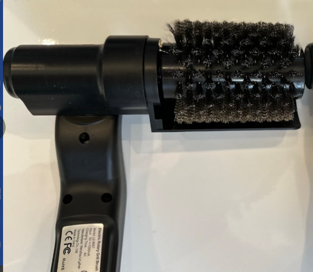 Electric grill cleaner rotating brush head