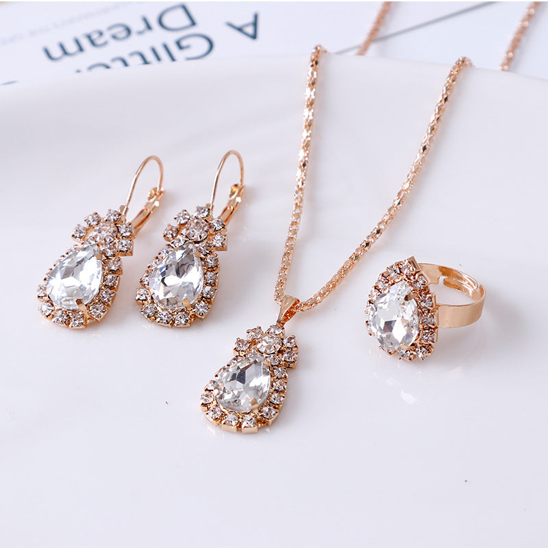 Water drop rhinestone jewelry set – clasp and chain detail