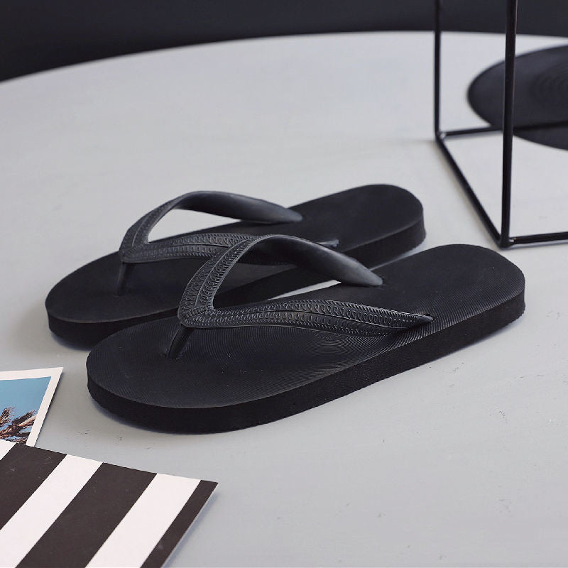 Non-Slip Rubber Flip Flops – Wear-Resistant Beach Sandals – photo 1 of 5