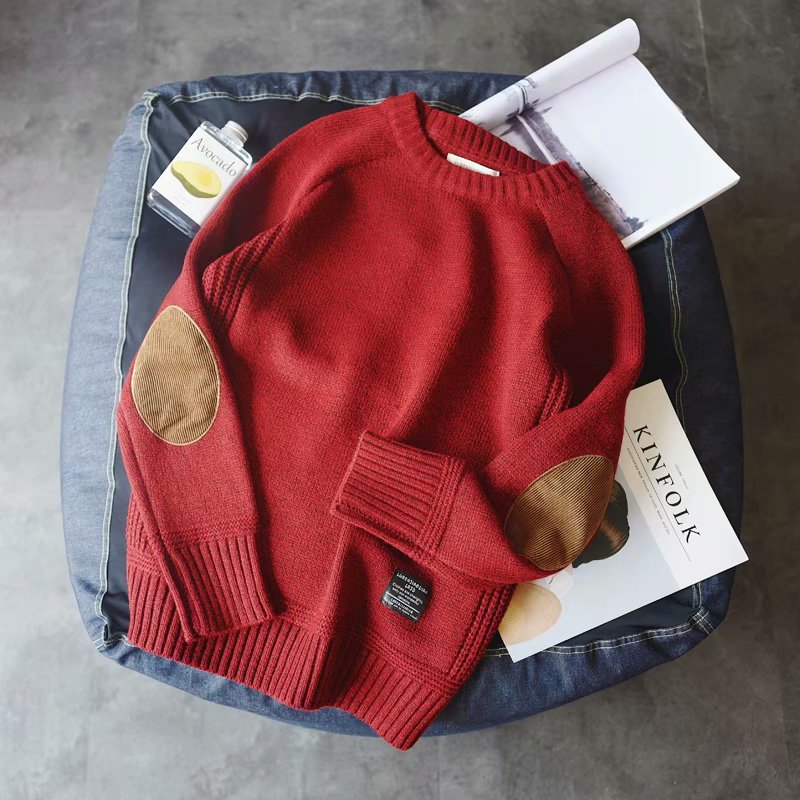 Crew neck patch sweater in dark blue