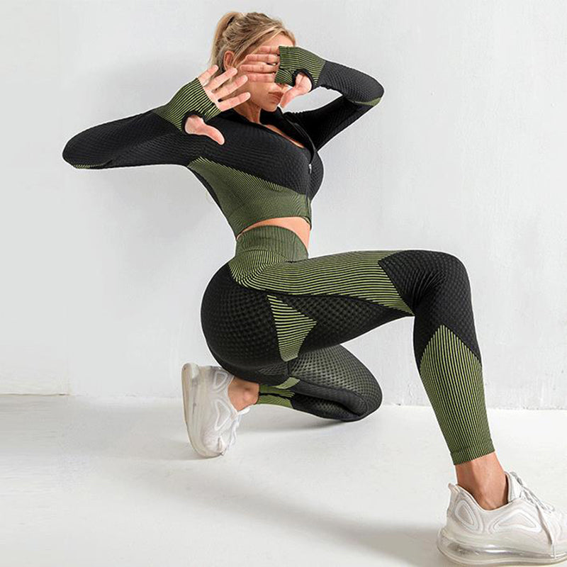 3-Piece Seamless Yoga Set – Leggings, Sports Bra & Crop Top - product photo 10 of 15
