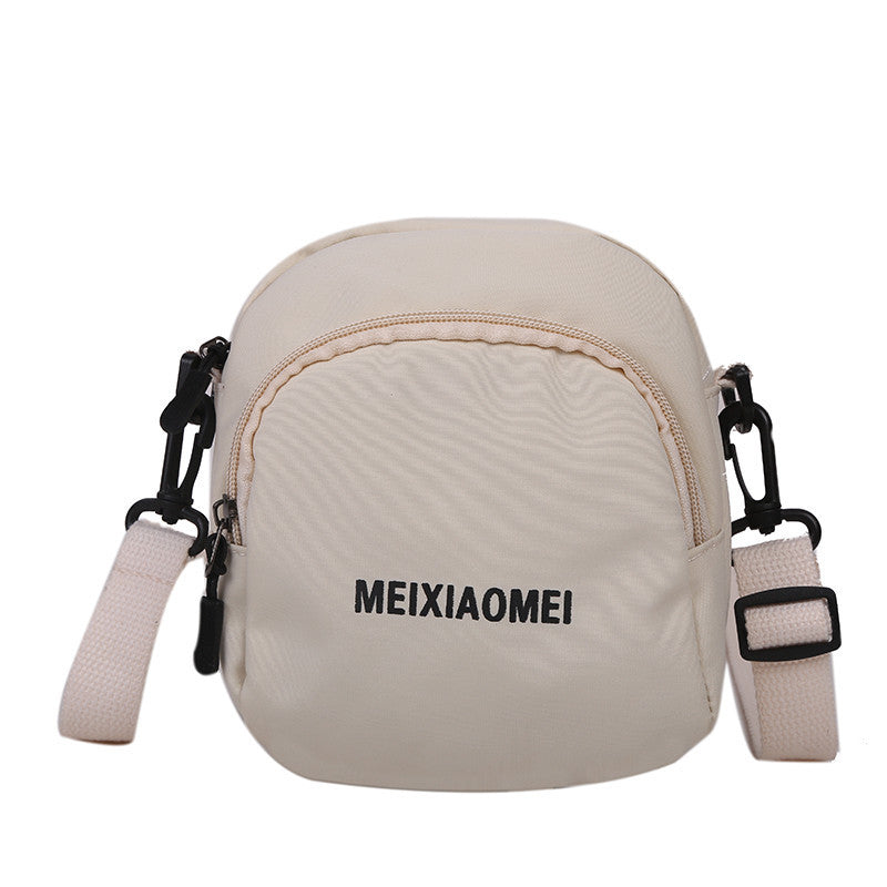 Canvas crossbody bag print detail
