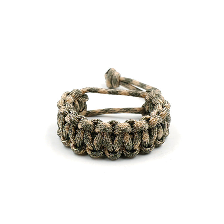 paracord bracelet in camouflage