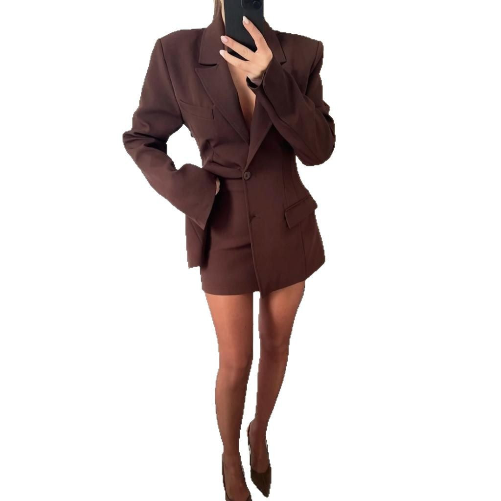 Women's waist-cinched short jacket with lapel and pockets - photo 3 of 6