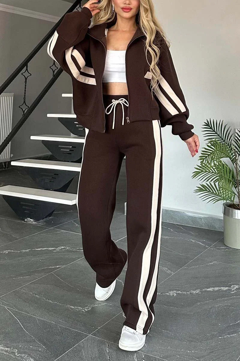 Two-piece sports set additional angle