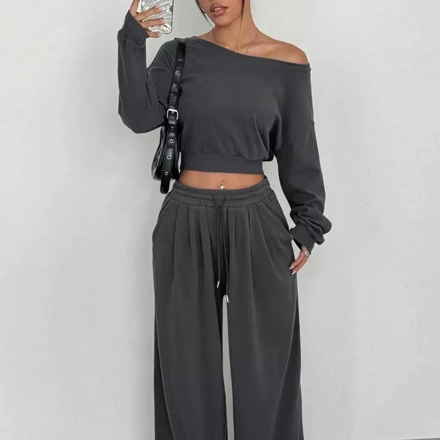 Casual 2-piece sweatshirt and trousers set for women - view 19
