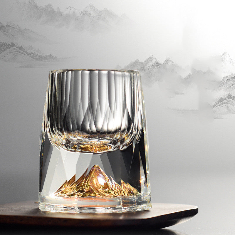 3D crystal-cut liquor glass in gold