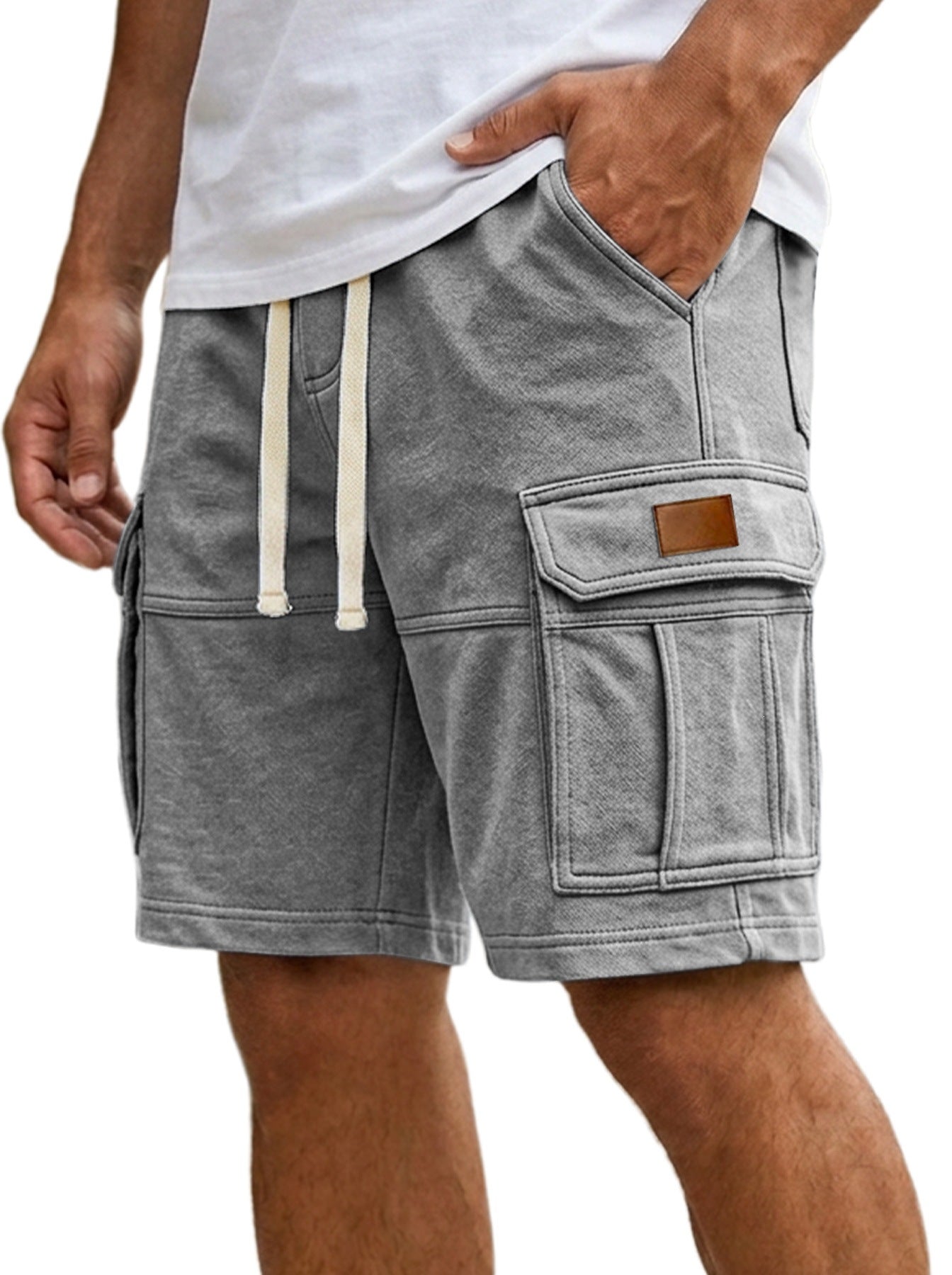 Men's cargo shorts - waistband detail