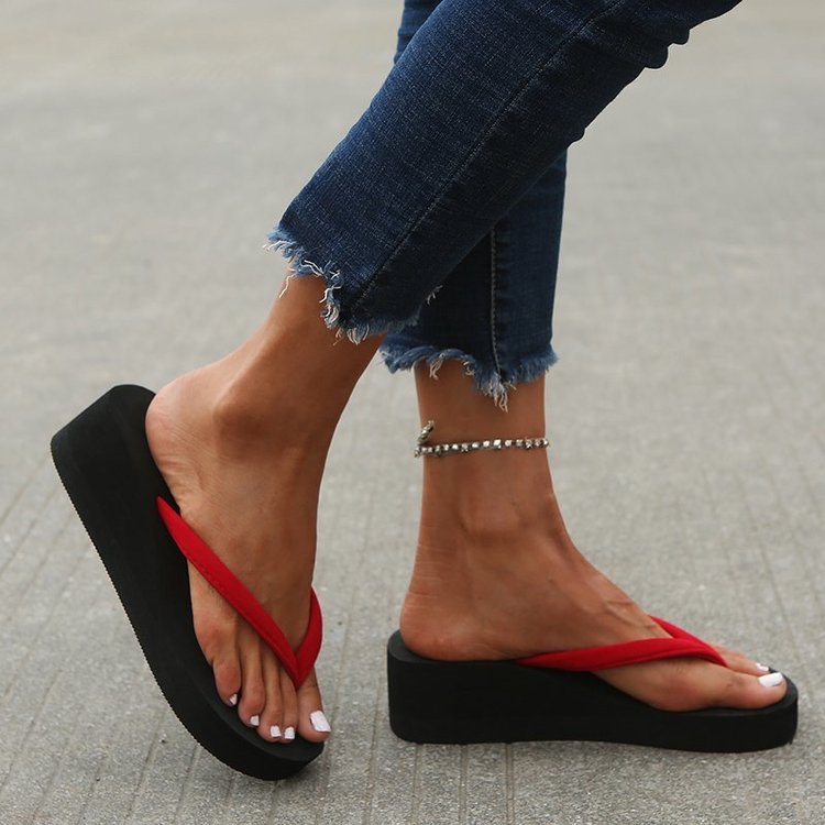 Thick sole flip-flops - top view