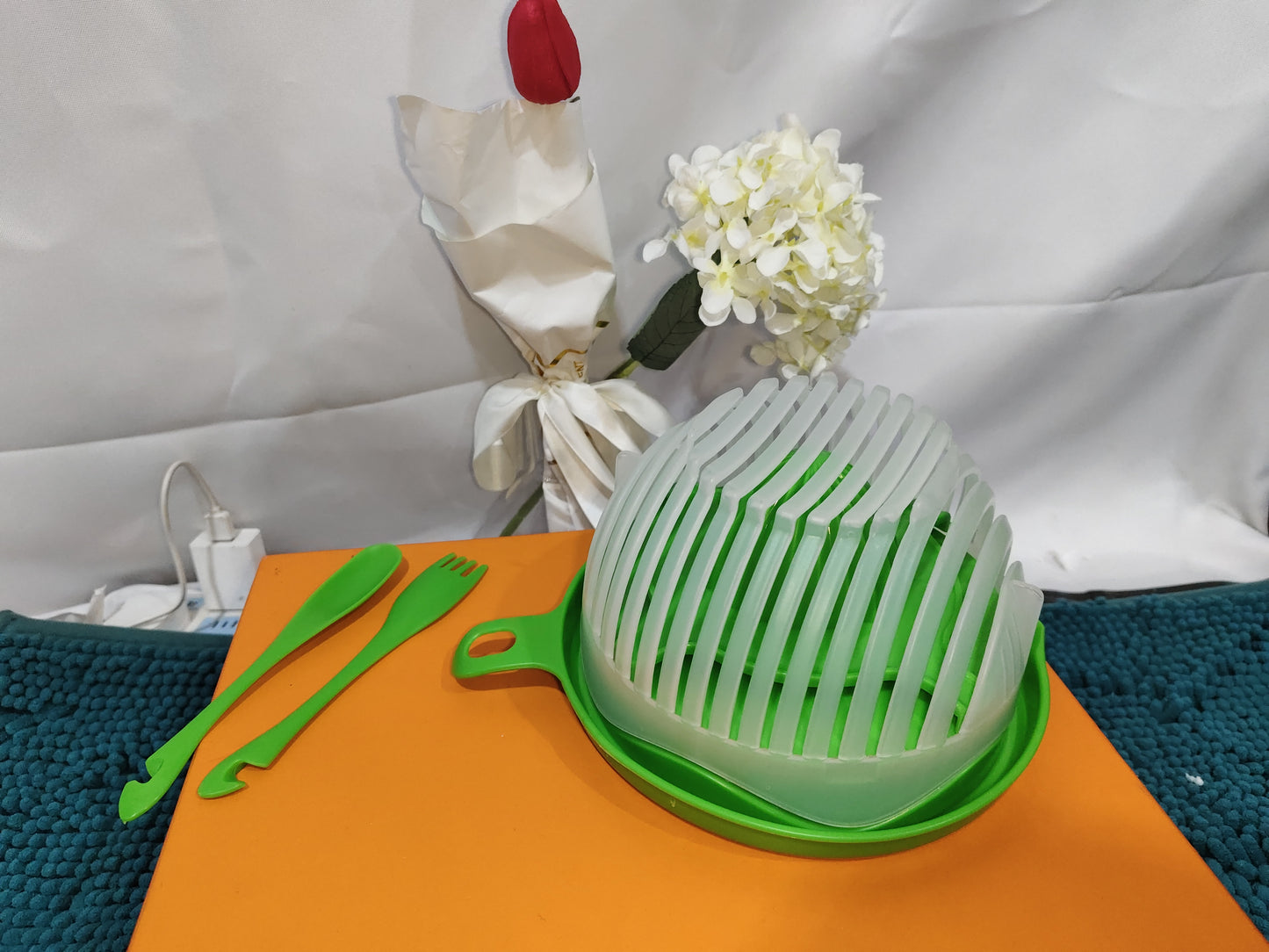 Creative Salad Cutter – Fruit and Vegetable Cutter - product photo 9 of 18