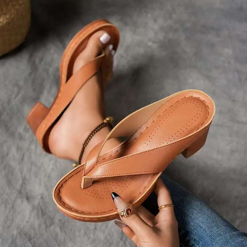 Summer Flip-Flop Wedges – Fashion Solid Color Square-Heeled Sandals – photo 2 of 10