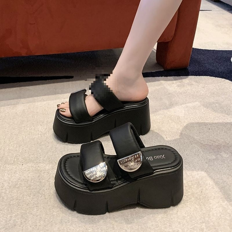 Thick-soled platform slippers with wool lining – product photo 3