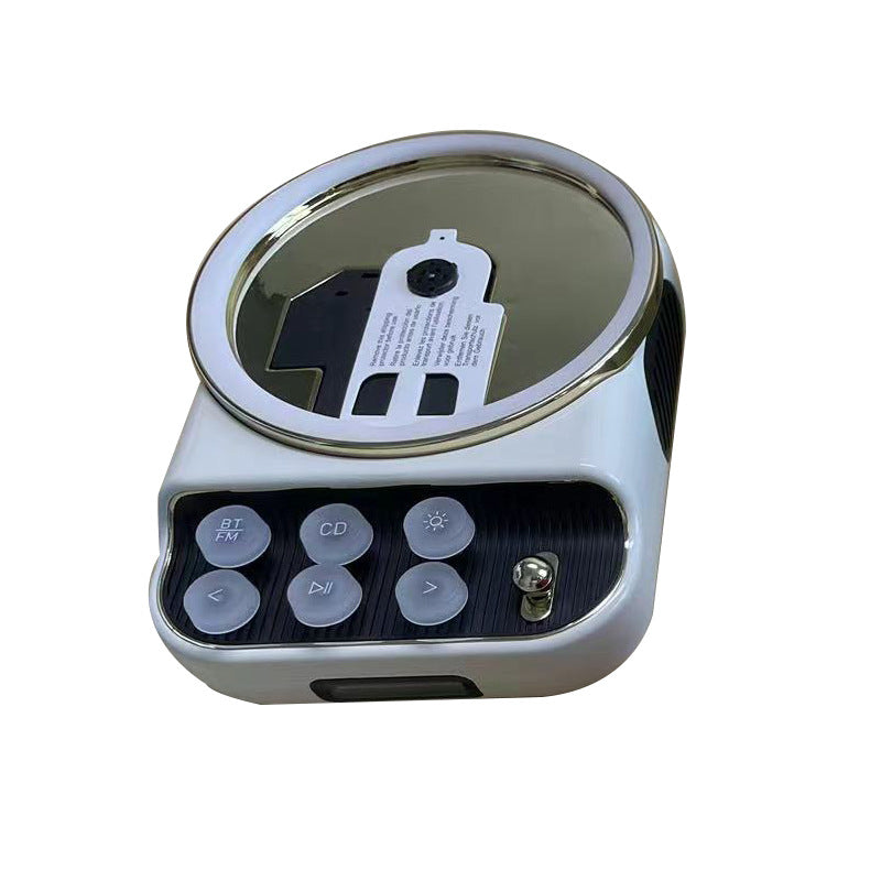 Retro Bluetooth speaker in white